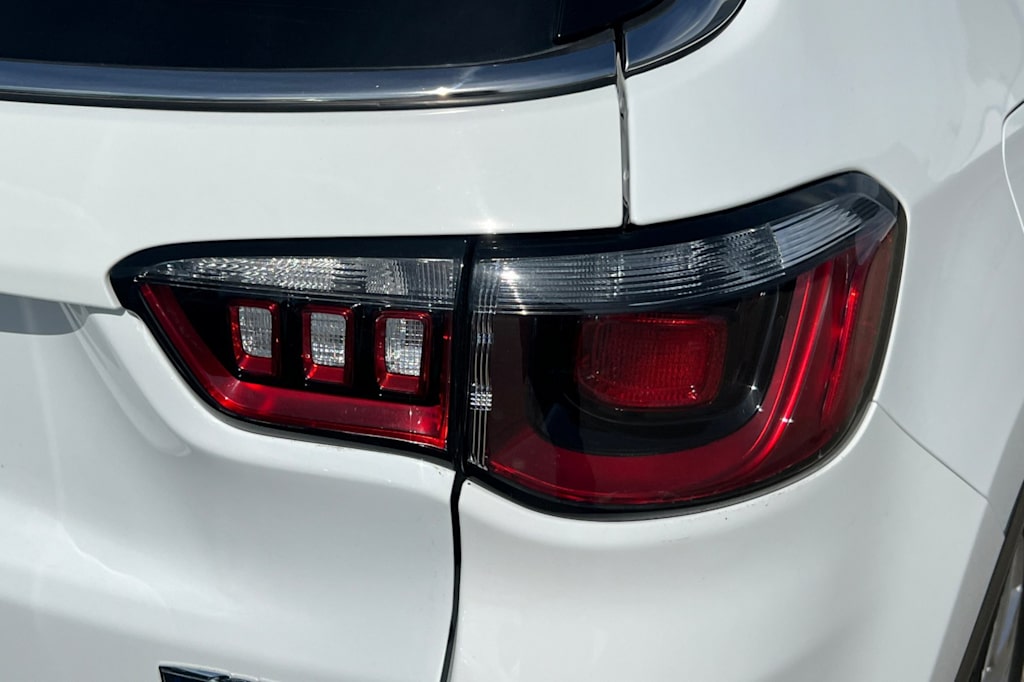 Thumbnail: 2022 Jeep Compass - 19