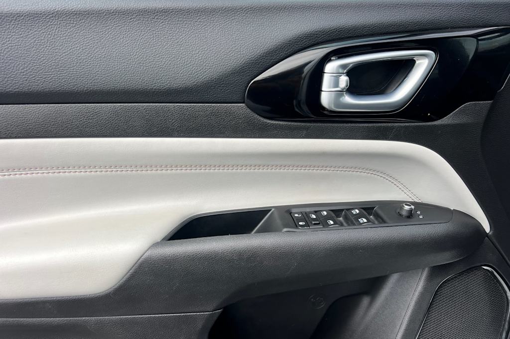 Thumbnail: 2025 Jeep Compass - 21