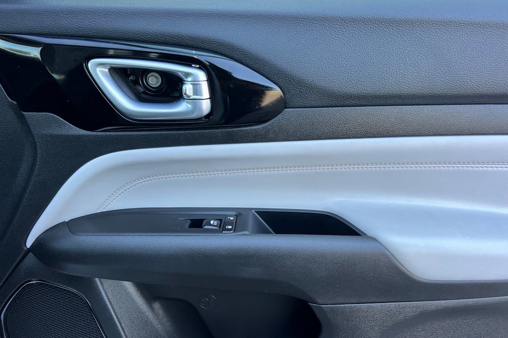 Thumbnail: 2025 Jeep Compass - 23