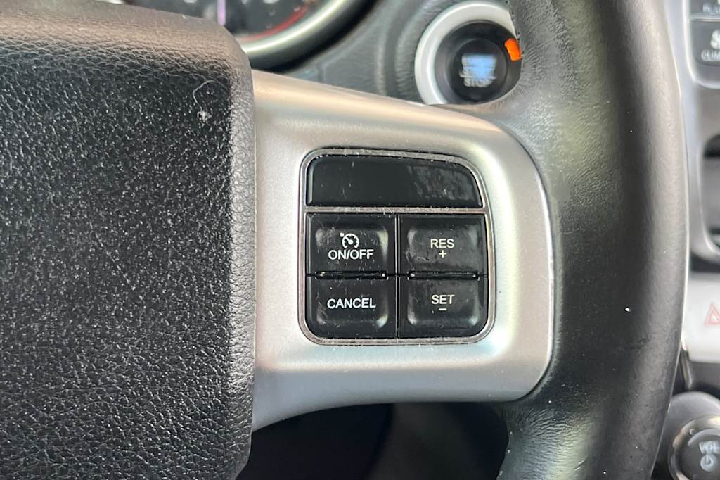 Thumbnail: 2018 Dodge Journey - 29