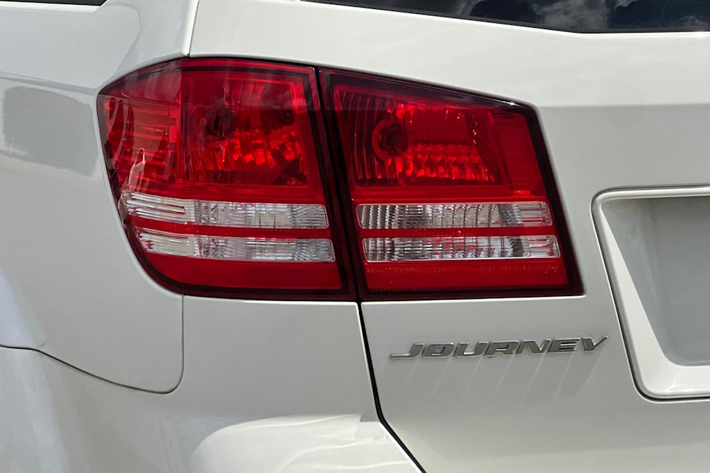 Thumbnail: 2018 Dodge Journey - 32