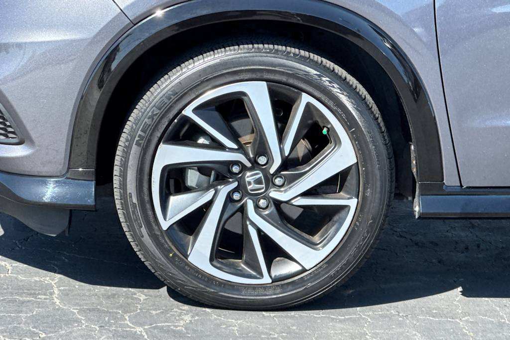Thumbnail: 2019 Honda HR-V - 8