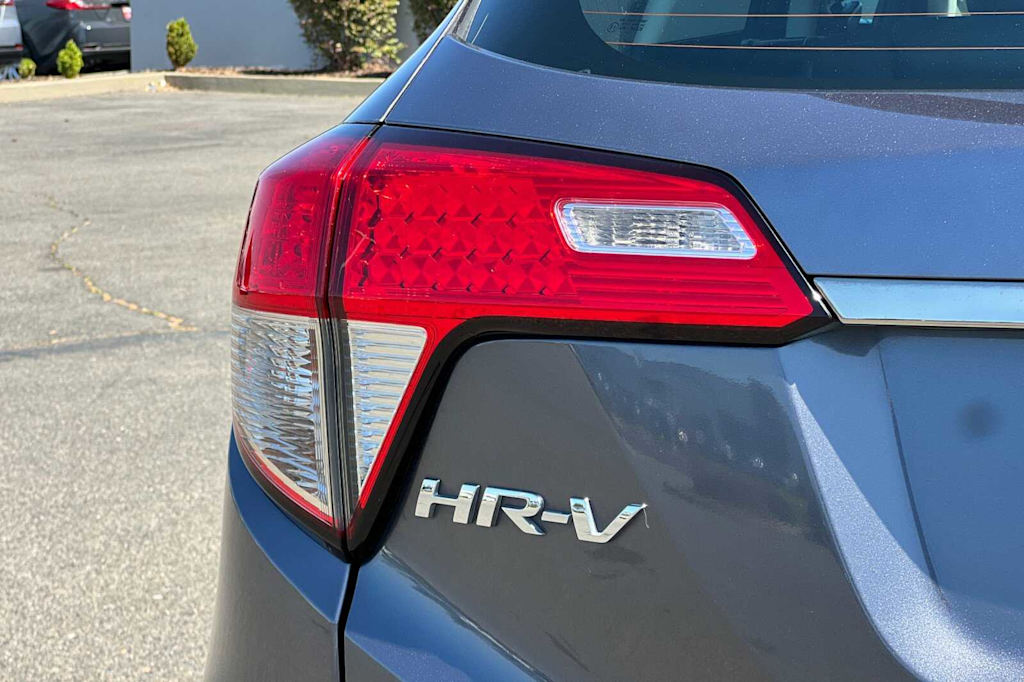 2020 Honda HR-V LX 29