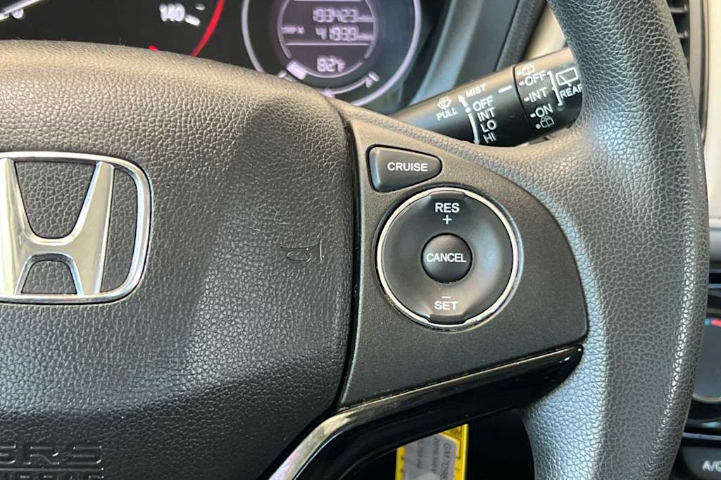 Thumbnail: 2016 Honda HR-V - 28