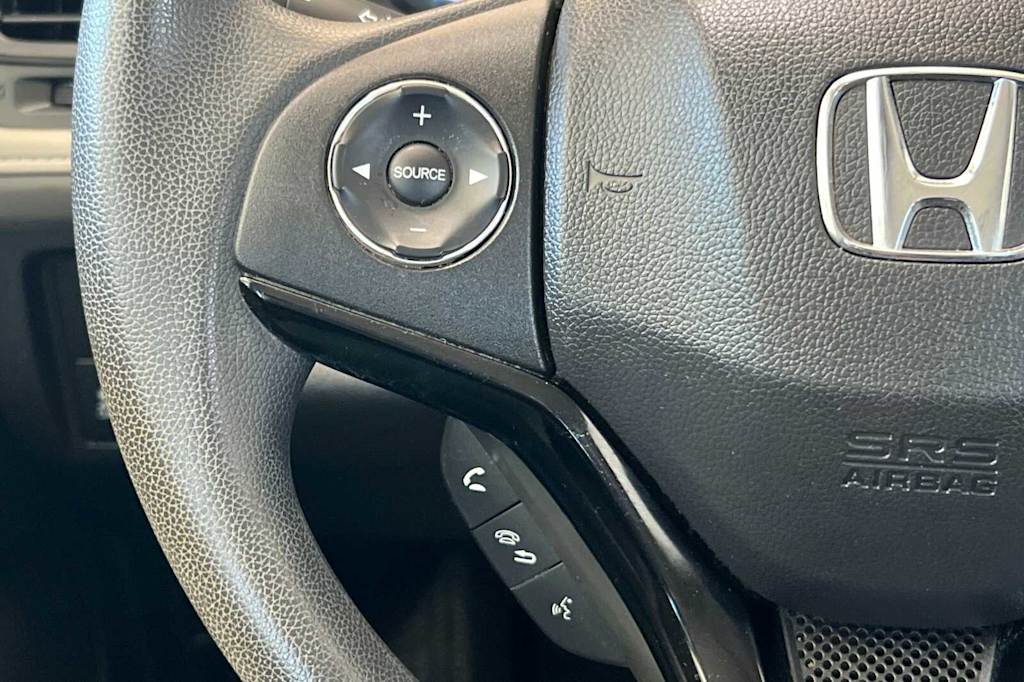 Thumbnail: 2016 Honda HR-V - 27
