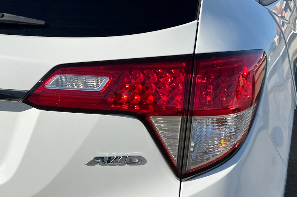 Thumbnail: 2021 Honda HR-V - 16