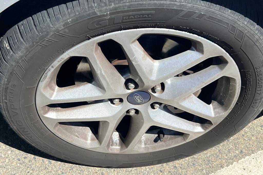 Thumbnail: 2016 Ford Fusion - 16