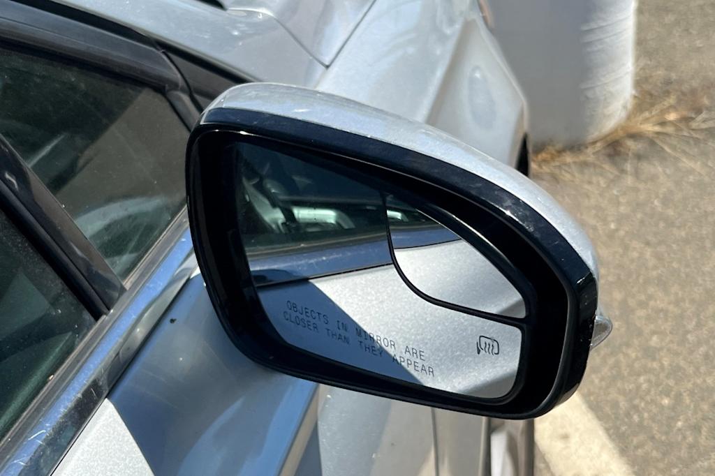 Thumbnail: 2016 Ford Fusion - 17