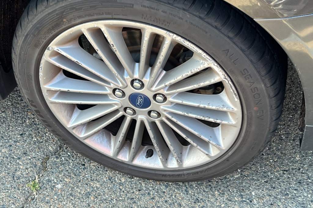 Thumbnail: 2015 Ford Fusion - 18