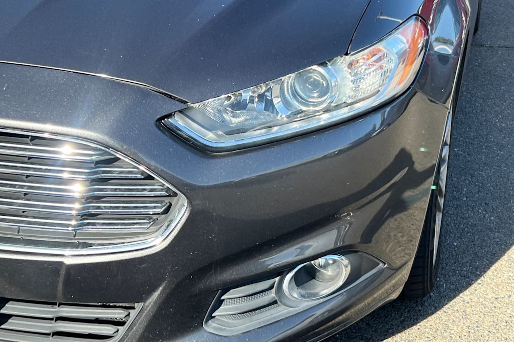 Thumbnail: 2015 Ford Fusion - 13