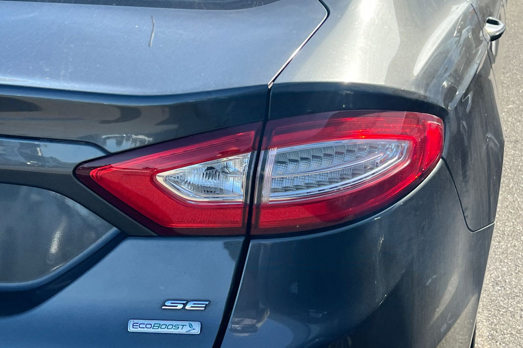 Thumbnail: 2015 Ford Fusion - 17
