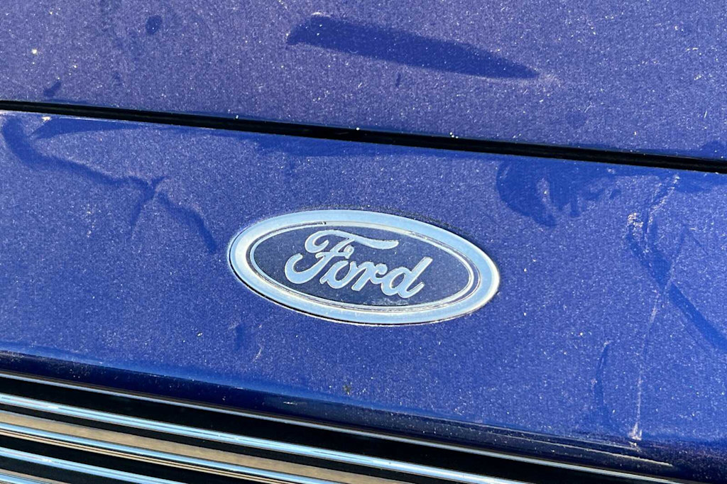 2013 Ford Fusion SE 11