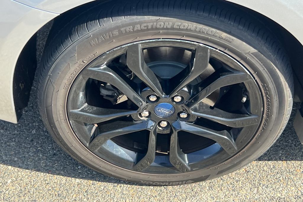 Thumbnail: 2019 Ford Fusion - 18