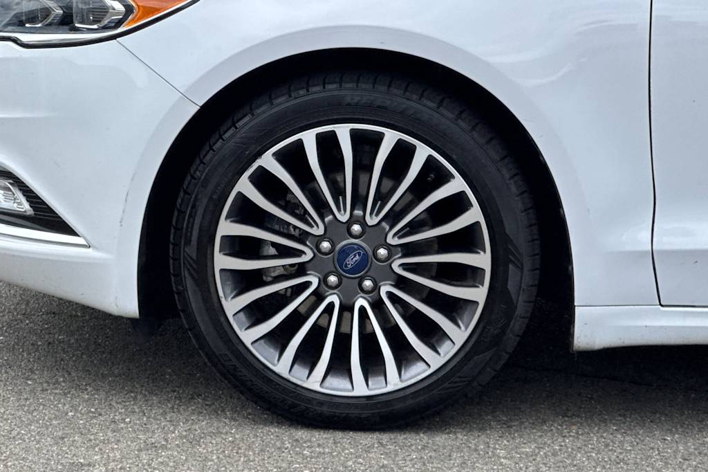 Thumbnail: 2017 Ford Fusion - 8
