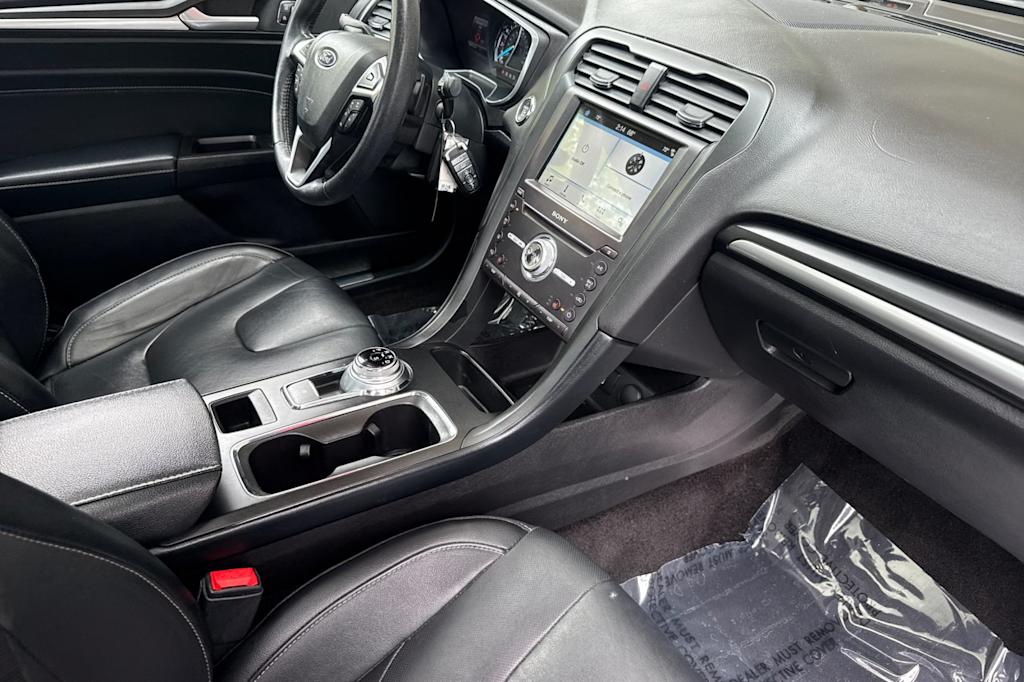 Thumbnail: 2017 Ford Fusion - 12