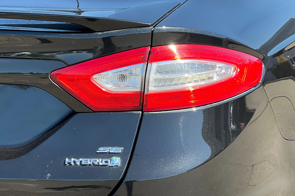 Thumbnail: 2015 Ford Fusion - 31