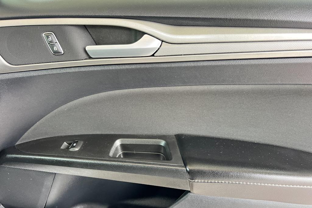 Thumbnail: 2020 Ford Fusion - 23