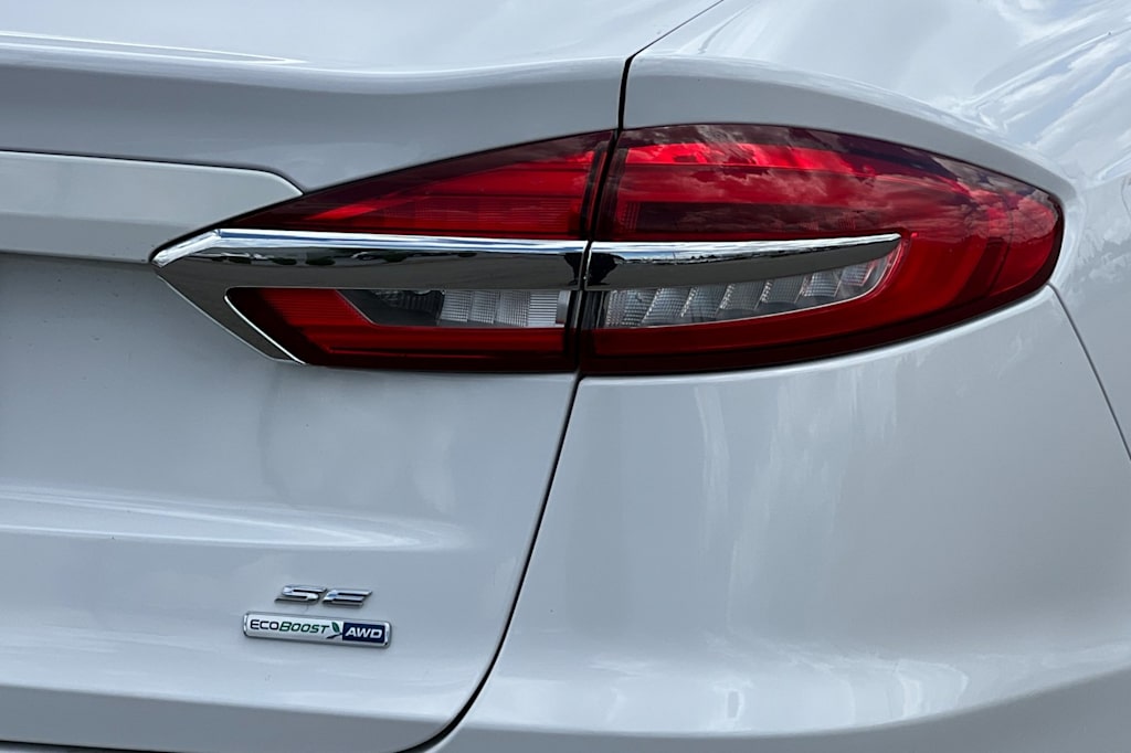 Thumbnail: 2020 Ford Fusion - 31