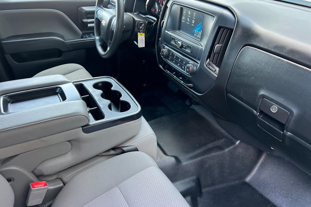 Thumbnail: 2018 Chevrolet Silverado 1500 - 13