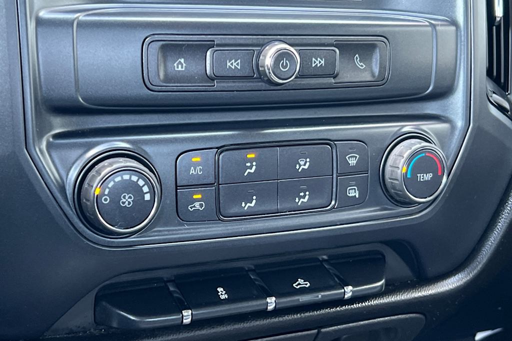 Thumbnail: 2018 Chevrolet Silverado 1500 - 24