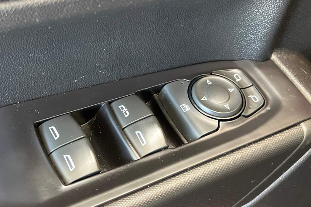 Thumbnail: 2019 Chevrolet Silverado 1500 - 20