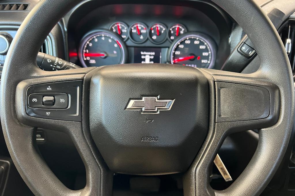 Thumbnail: 2019 Chevrolet Silverado 1500 - 26
