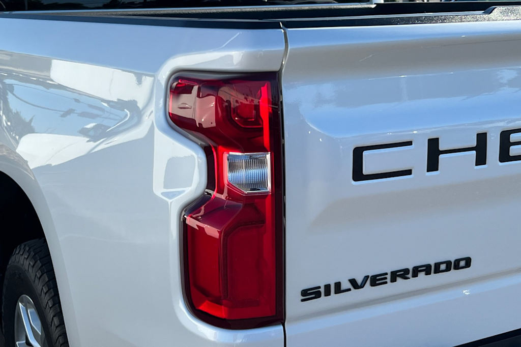 Thumbnail: 2021 Chevrolet Silverado 1500 - 21