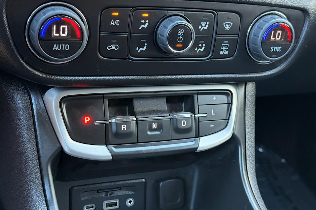 Thumbnail: 2023 GMC Terrain - 27
