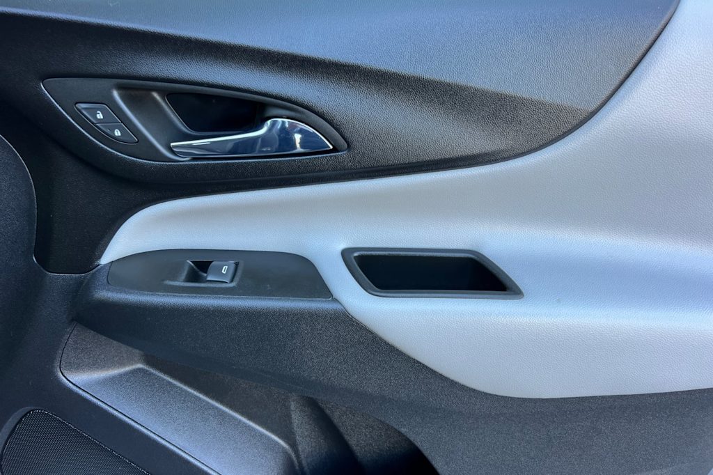 Thumbnail: 2023 Chevrolet Equinox - 25