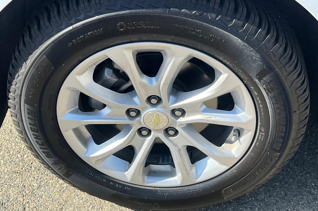 Thumbnail: 2018 Chevrolet Equinox - 5