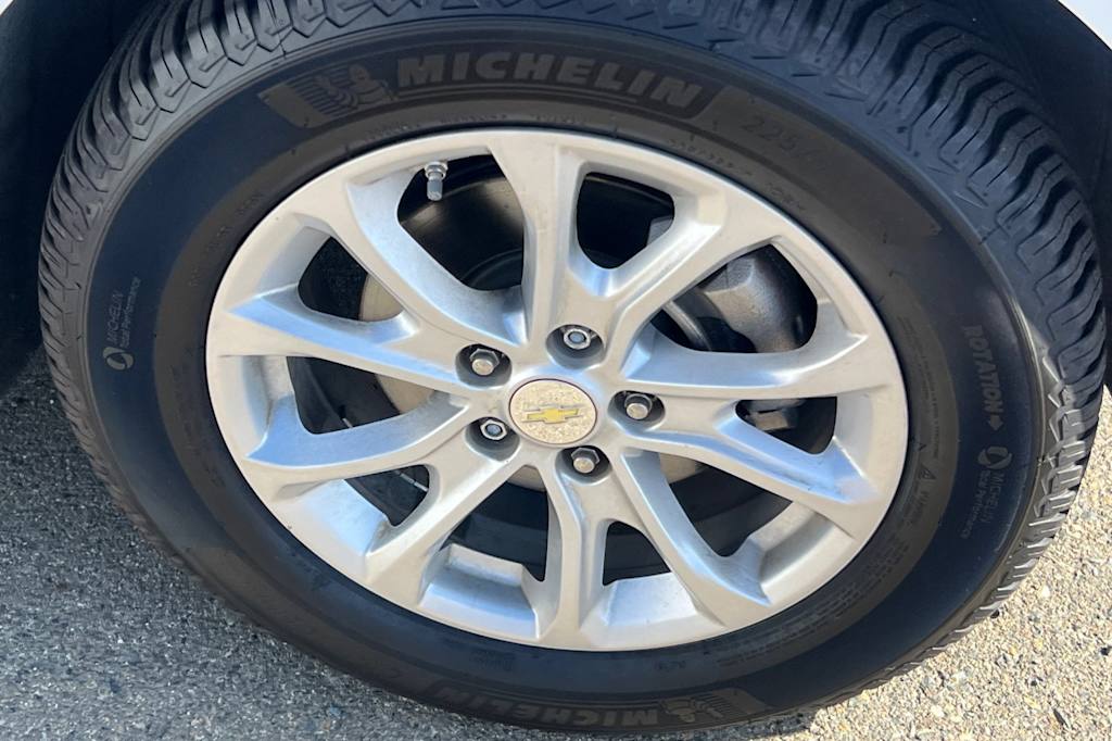 Thumbnail: 2018 Chevrolet Equinox - 16