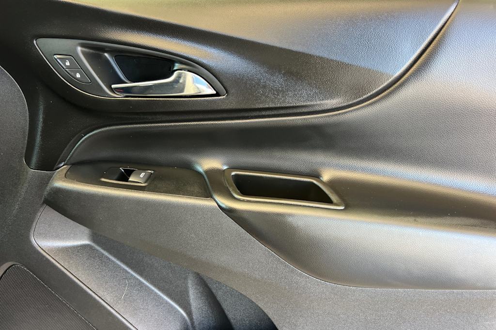 Thumbnail: 2018 Chevrolet Equinox - 25