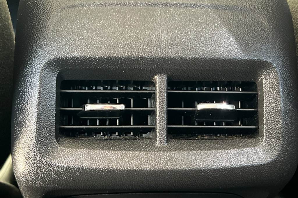 Thumbnail: 2021 Chevrolet Equinox - 23