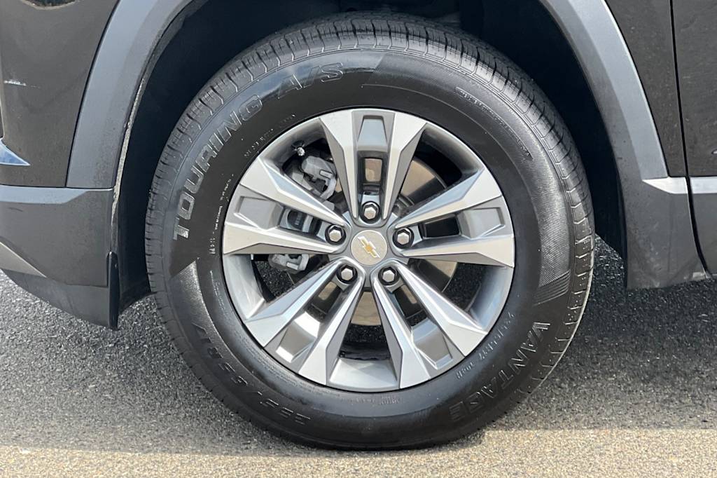 Thumbnail: 2025 Chevrolet Equinox - 8