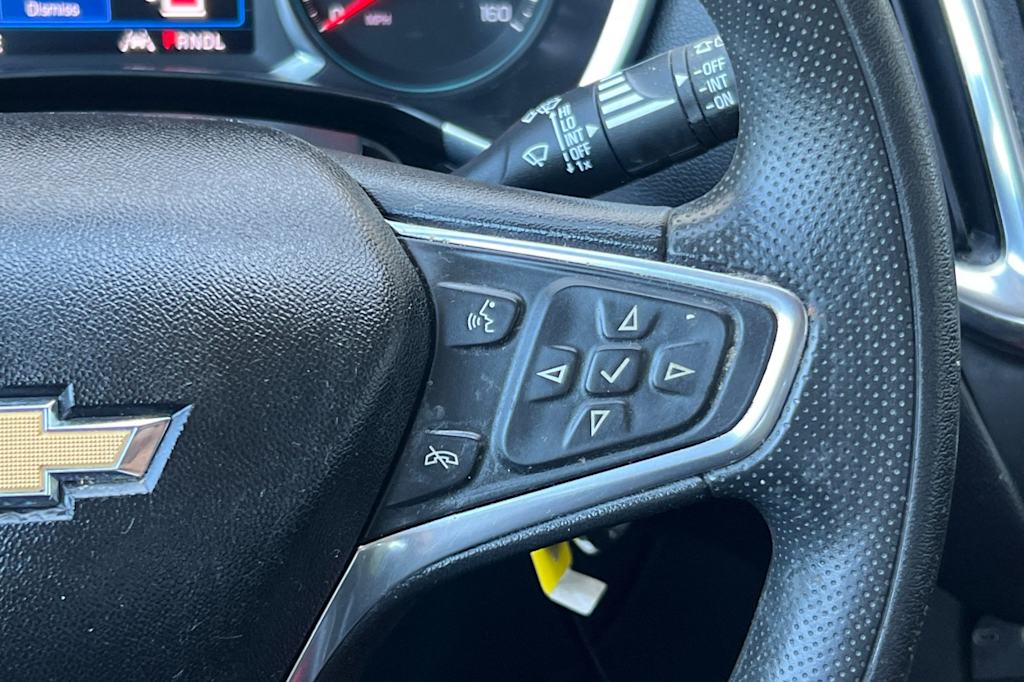 Thumbnail: 2020 Chevrolet Equinox - 30