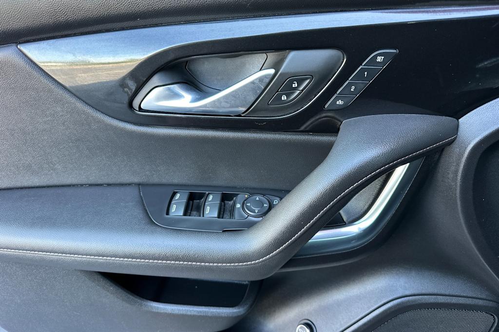 Thumbnail: 2022 Chevrolet Blazer - 22