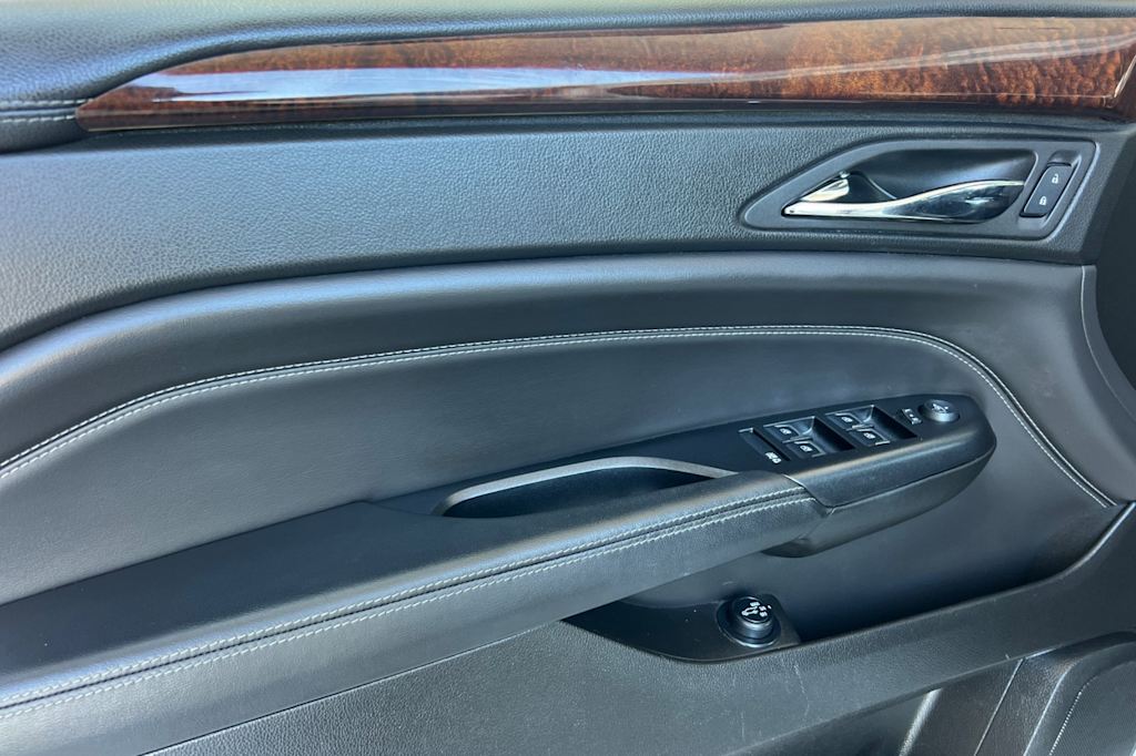Thumbnail: 2016 Cadillac SRX - 21