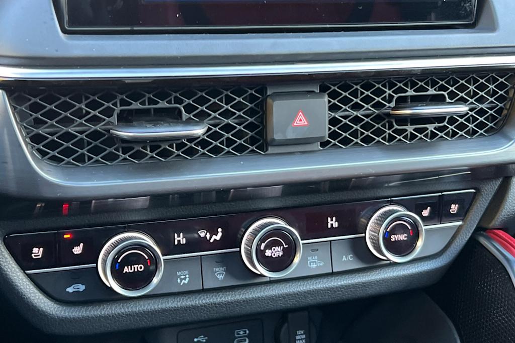 Thumbnail: 2025 Acura ADX - 25