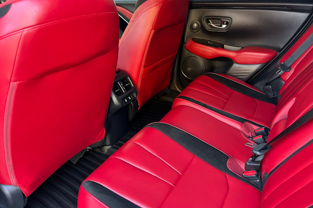 Thumbnail: 2025 Acura ADX - 9