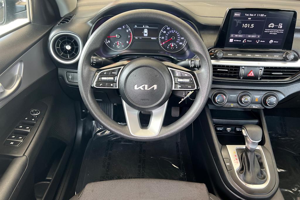 Thumbnail: 2023 Kia Forte - 10