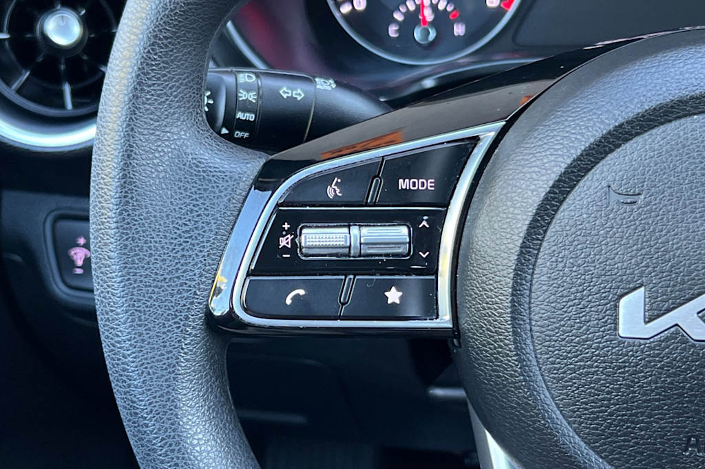 Thumbnail: 2024 Kia Forte - 26