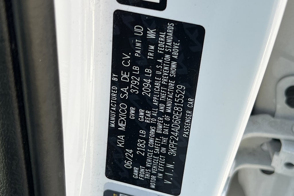 Thumbnail: 2024 Kia Forte - 16