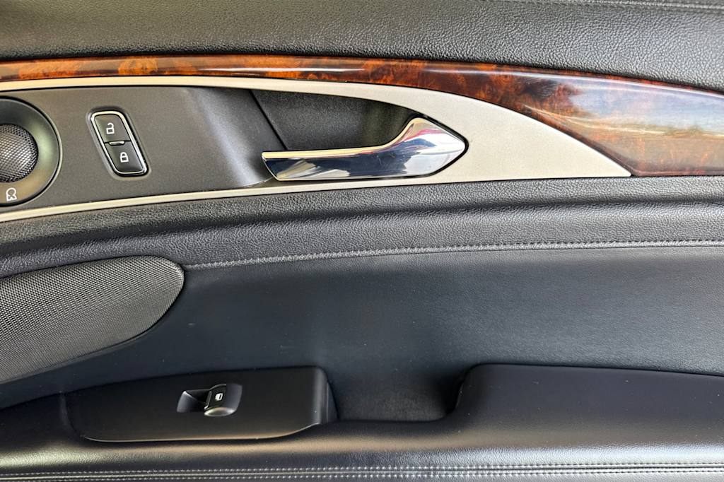 Thumbnail: 2019 Lincoln MKZ - 23
