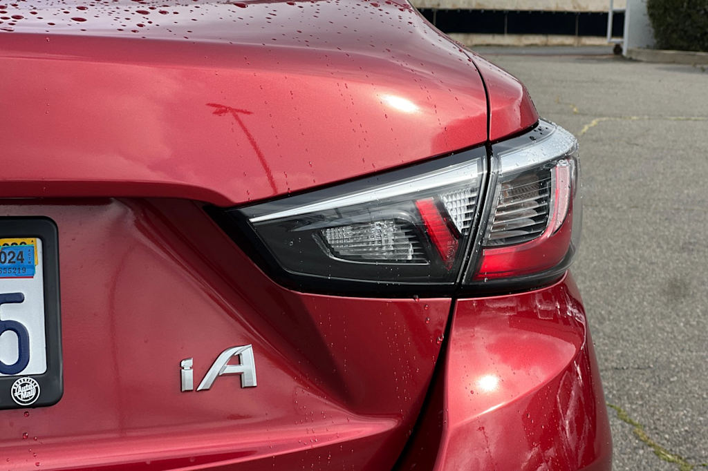 2017 Toyota Yaris iA Base 29