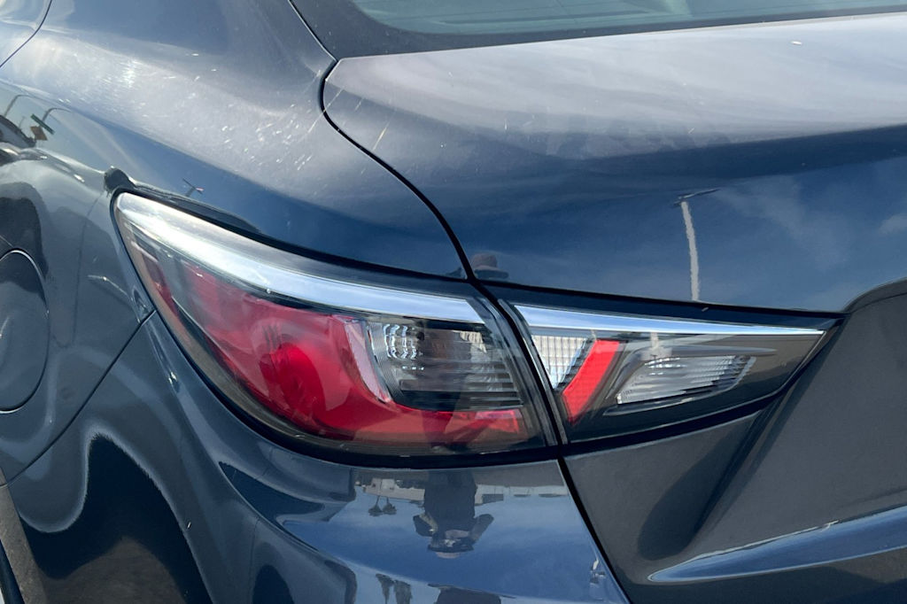 Thumbnail: 2016 Scion iA - 21