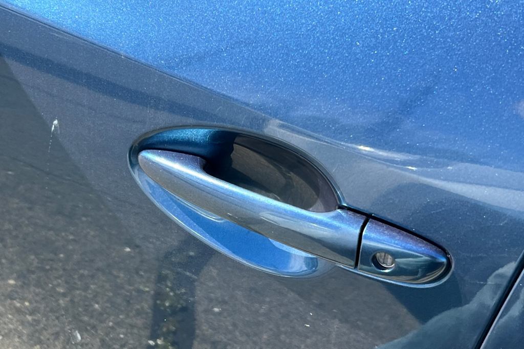 Thumbnail: 2017 Mazda Mazda3 - 20