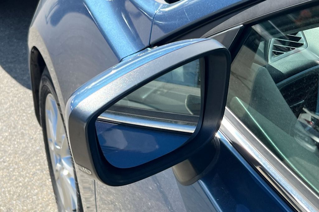 Thumbnail: 2017 Mazda Mazda3 - 21