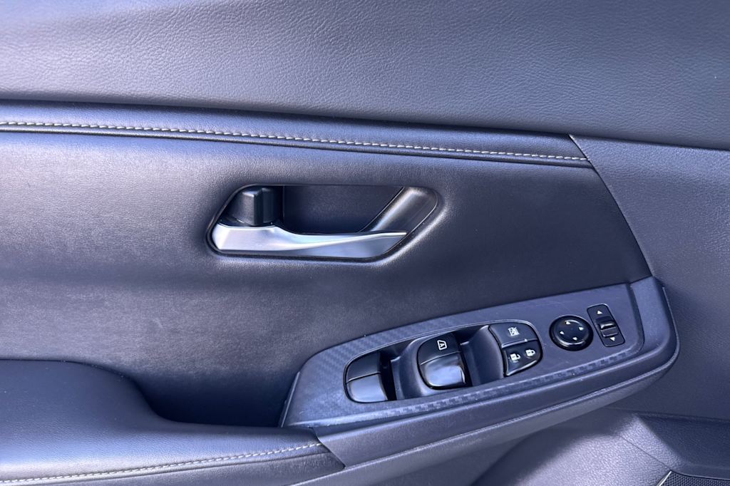 Thumbnail: 2021 Nissan Sentra - 21