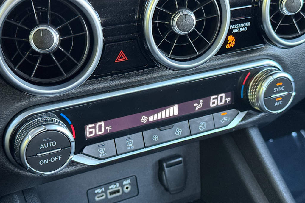 Thumbnail: 2021 Nissan Sentra - 25