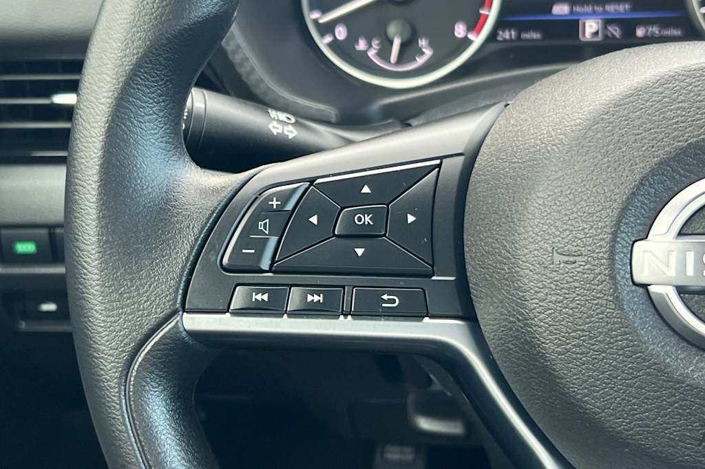 Thumbnail: 2025 Nissan Sentra - 27